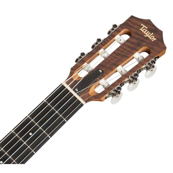 Taylor Academy 12-N Academy Series, Layered Sapele, Sitka Spruce Top, Nylon String Grand Concert Акустическая гитара