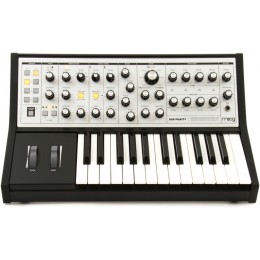 Moog Sub Phatty Аналоговый синтезатор